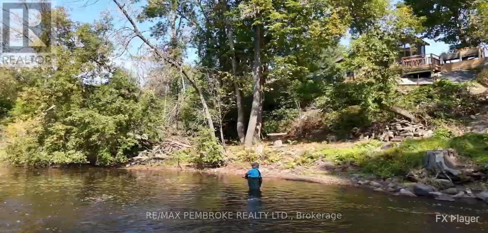 554 Thompson Street, Pembroke, Ontario  K8A 3S1 - Photo 10 - X12489574