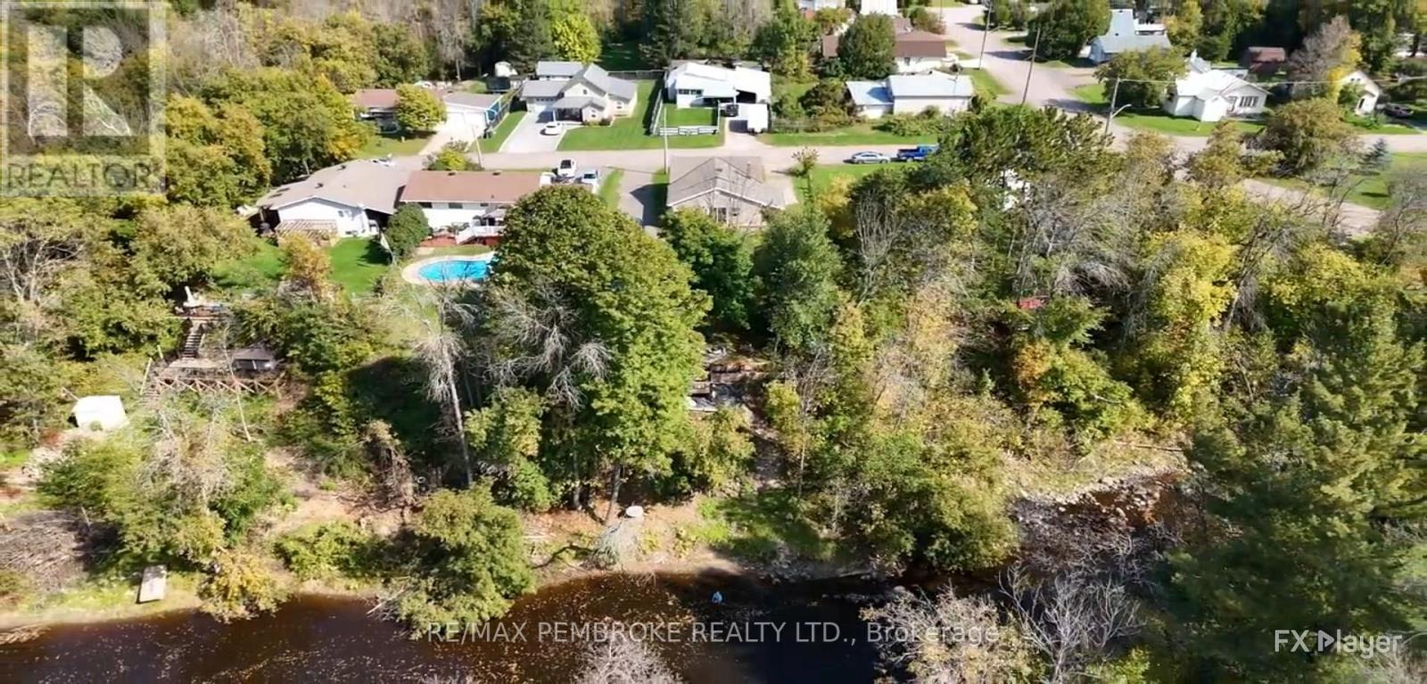 554 Thompson Street, Pembroke, Ontario  K8A 3S1 - Photo 6 - X12489574