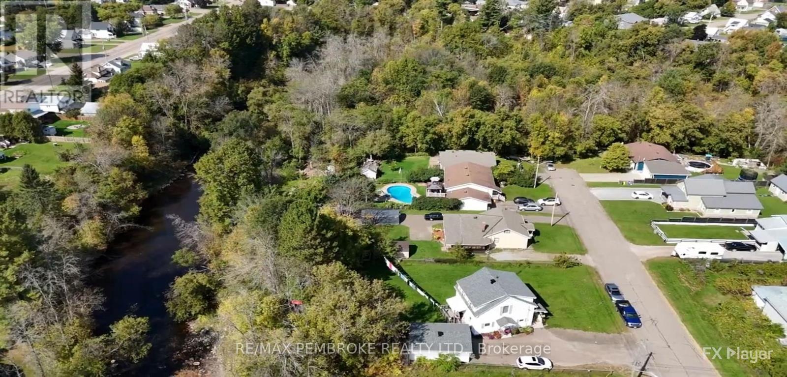 554 Thompson Street, Pembroke, Ontario  K8A 3S1 - Photo 7 - X12489574