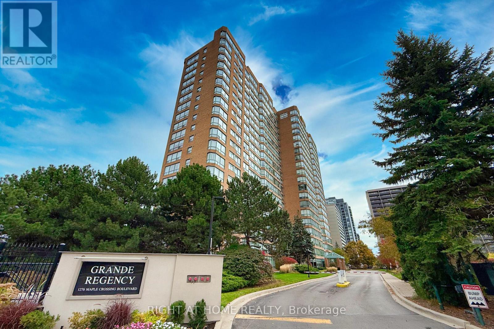111 - 1276 MAPLE CROSSING BOULEVARD, Burlington, Ontario