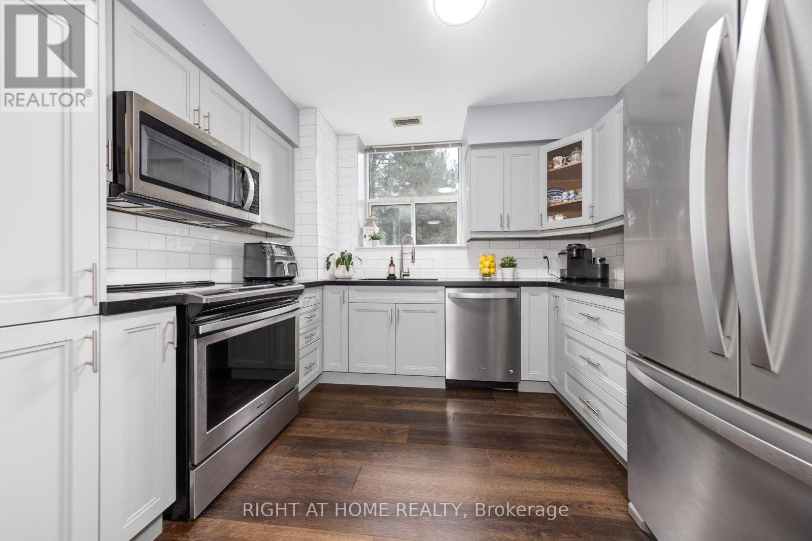 111 - 1276 Maple Crossing Boulevard, Burlington, Ontario  L7S 2J9 - Photo 17 - W12489532