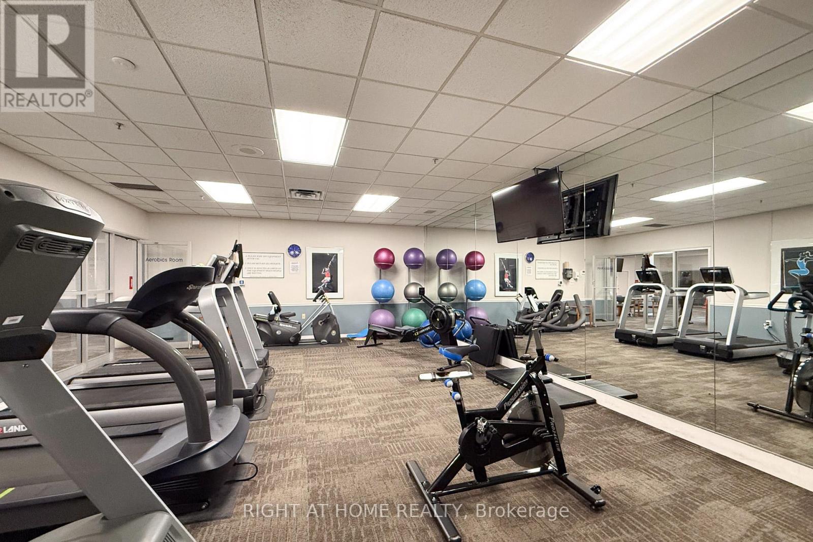 111 - 1276 Maple Crossing Boulevard, Burlington, Ontario  L7S 2J9 - Photo 36 - W12489532