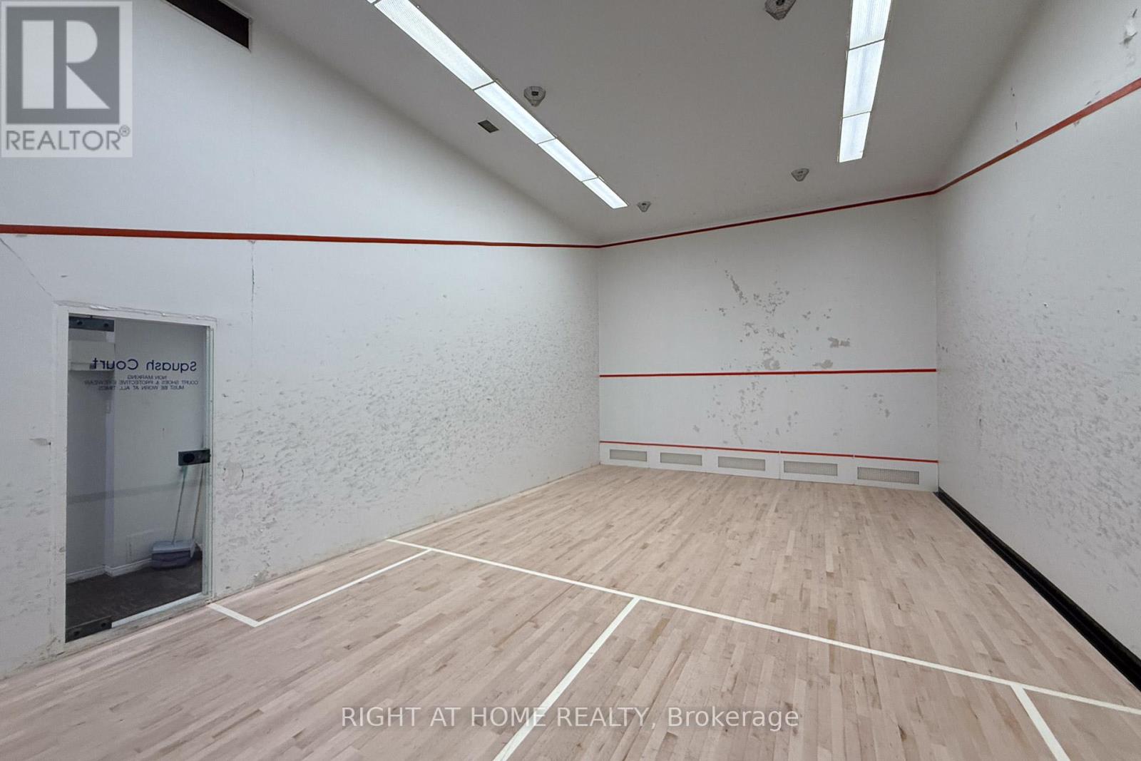 111 - 1276 Maple Crossing Boulevard, Burlington, Ontario  L7S 2J9 - Photo 38 - W12489532