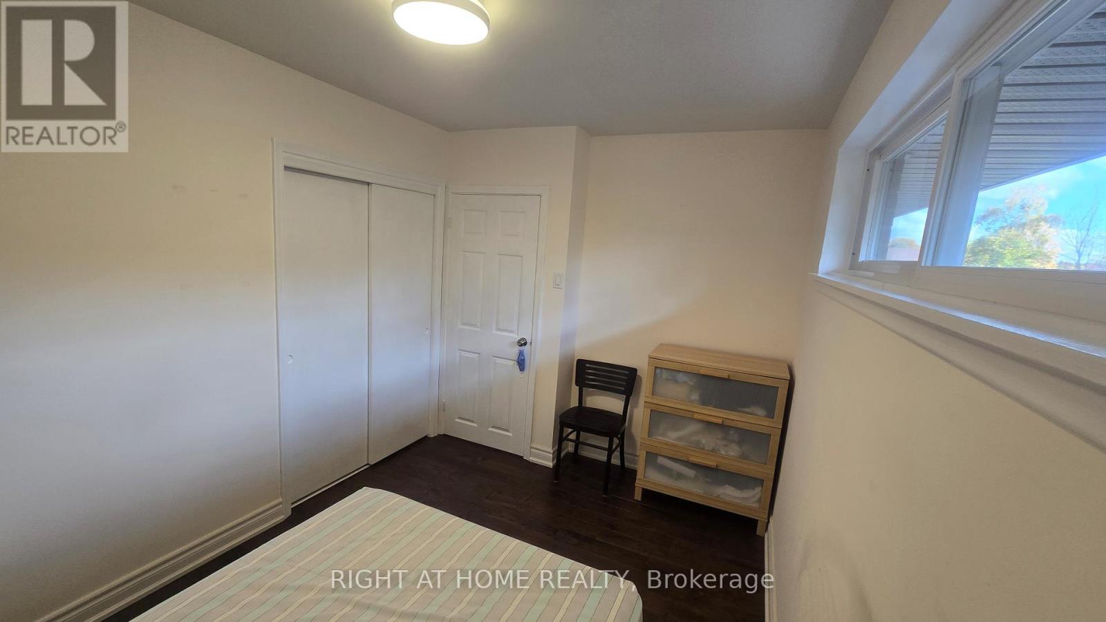 27 Shipley Road, Toronto, Ontario  M9R 3H7 - Photo 18 - W12489558