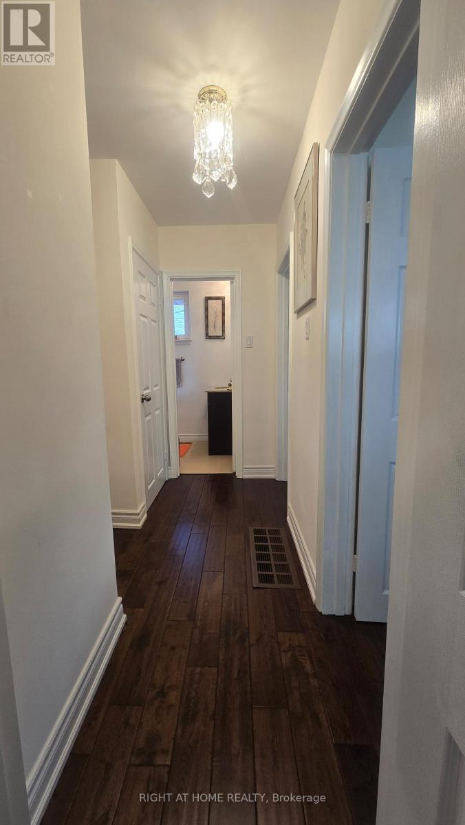 27 Shipley Road, Toronto, Ontario  M9R 3H7 - Photo 20 - W12489558