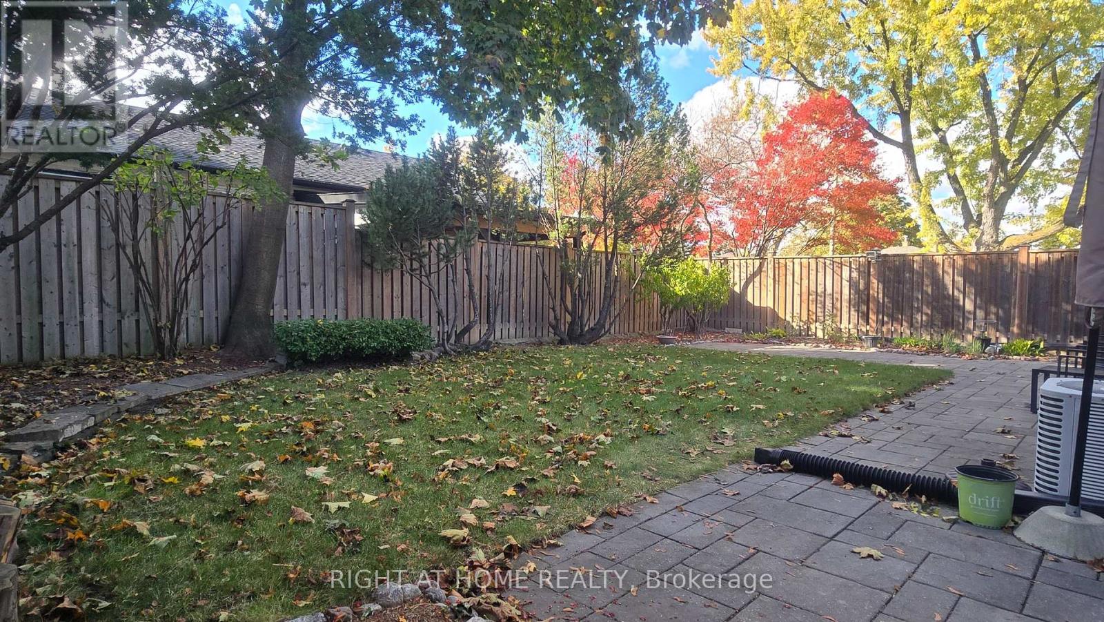 27 Shipley Road, Toronto, Ontario  M9R 3H7 - Photo 30 - W12489558