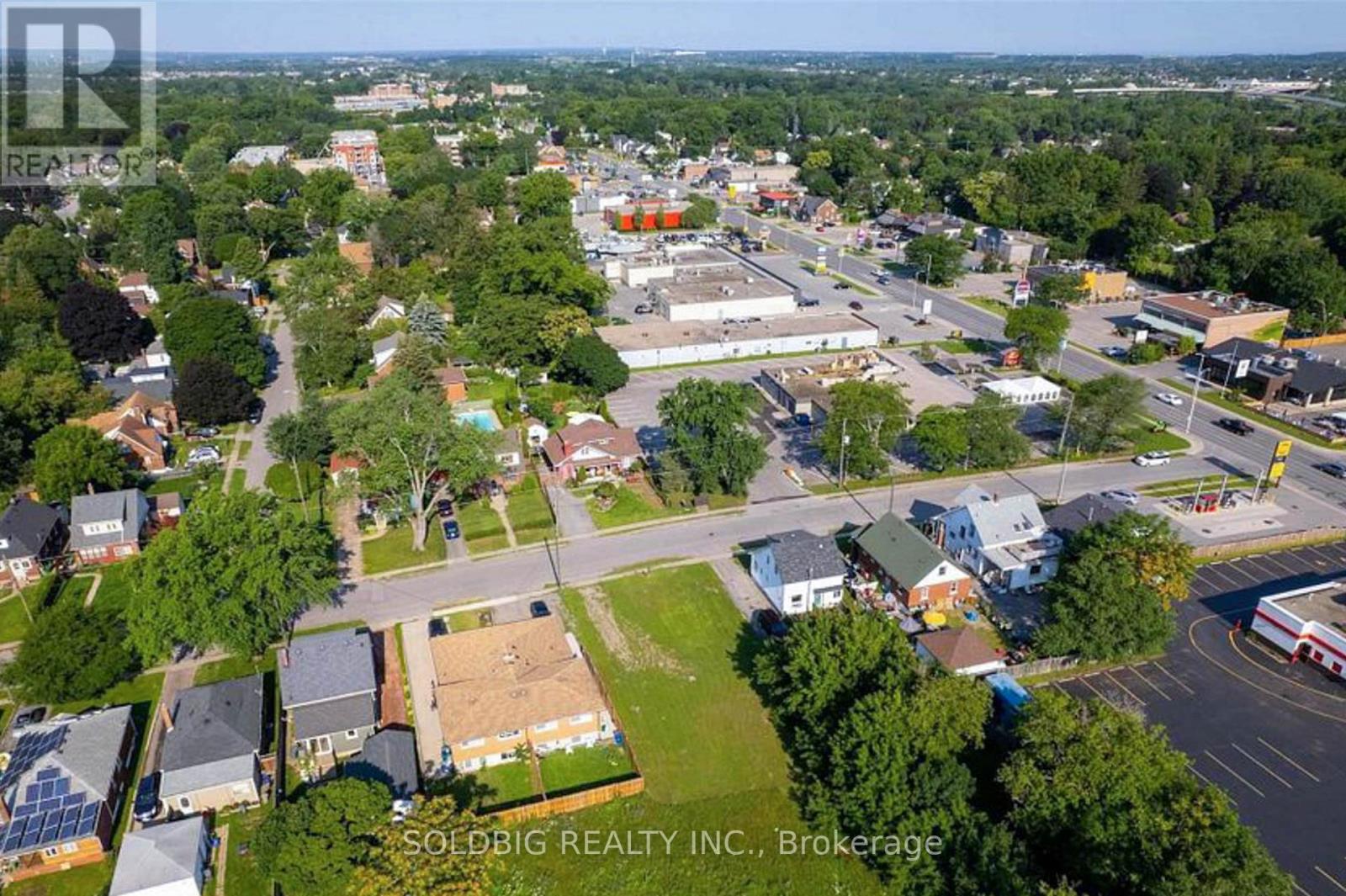 5940 Carlton Avenue, Niagara Falls, Ontario  L2G 5J5 - Photo 7 - X12489540