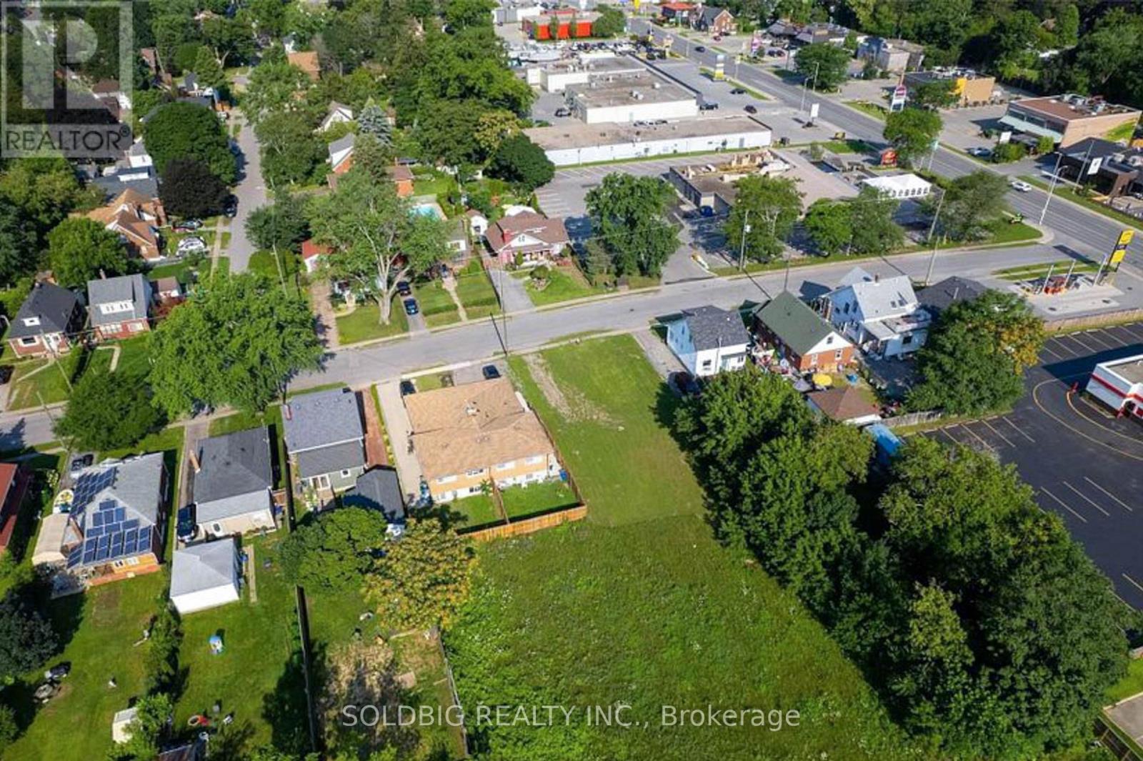 5940 Carlton Avenue, Niagara Falls, Ontario  L2G 5J5 - Photo 8 - X12489540