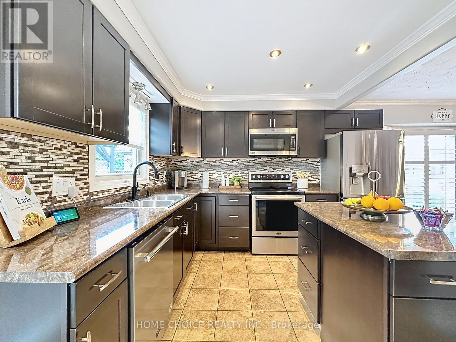 49 Riviera Ridge, Hamilton, Ontario  L8E 5E7 - Photo 14 - X12489542