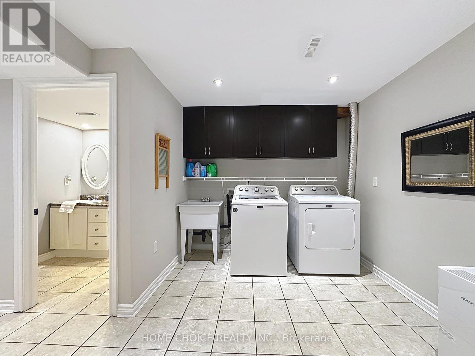 49 Riviera Ridge, Hamilton, Ontario  L8E 5E7 - Photo 33 - X12489542