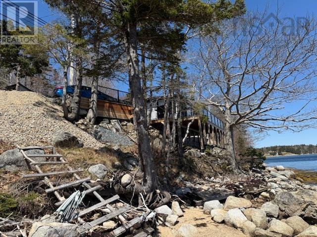 Property at 6698 St. Margarets Bay Road image 4