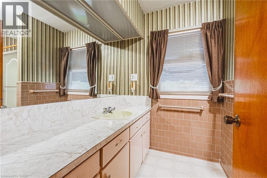 646 Alder Street W, Haldimand, Ontario  N1A 1S5 - Photo 24 - 40781850