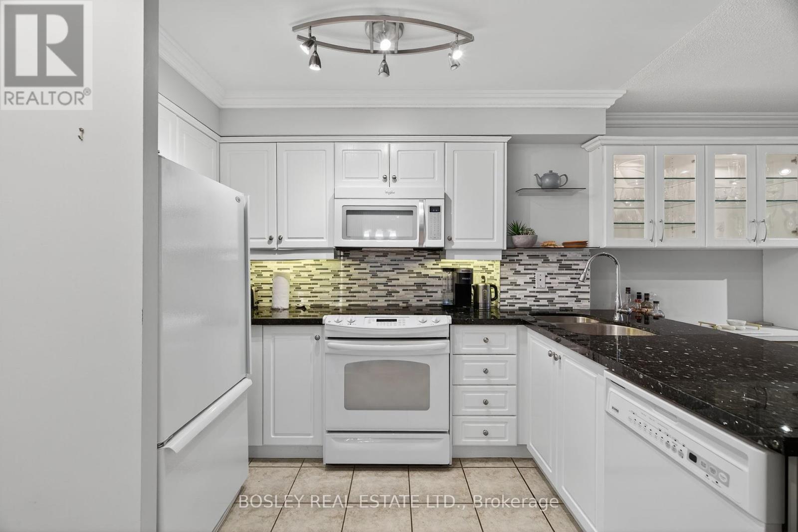 2212 - 12 Sudbury Street, Toronto, Ontario  M6J 3W7 - Photo 11 - C12462634