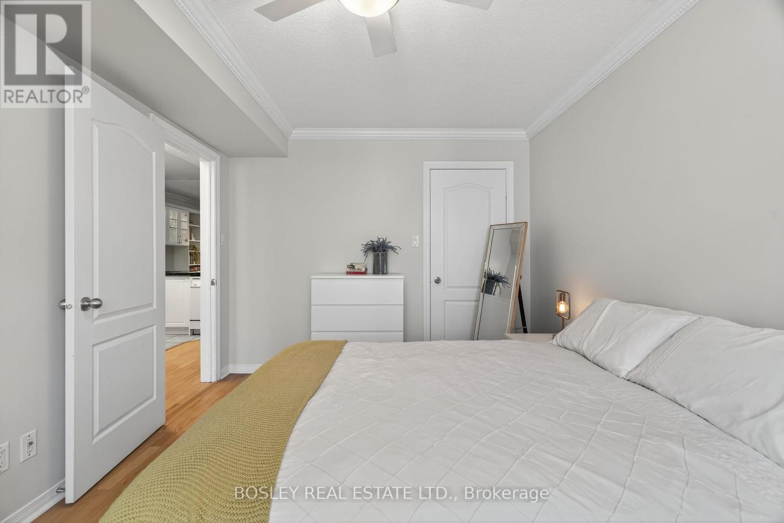 2212 - 12 Sudbury Street, Toronto, Ontario  M6J 3W7 - Photo 14 - C12462634