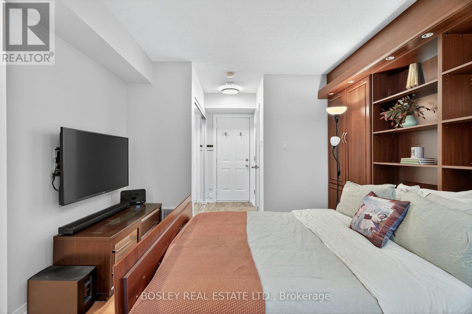 2212 - 12 Sudbury Street, Toronto, Ontario  M6J 3W7 - Photo 23 - C12462634