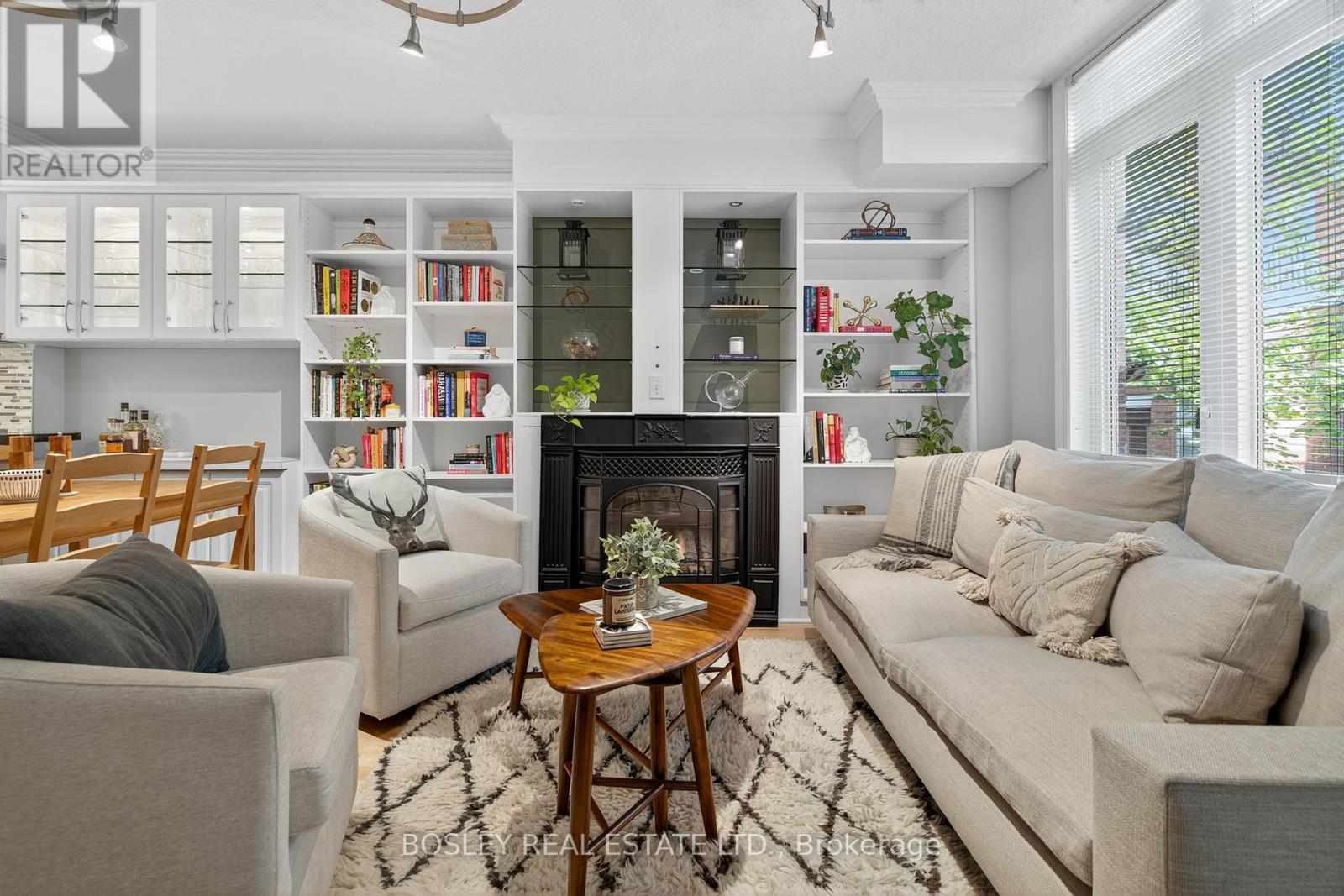 2212 - 12 Sudbury Street, Toronto, Ontario  M6J 3W7 - Photo 4 - C12462634