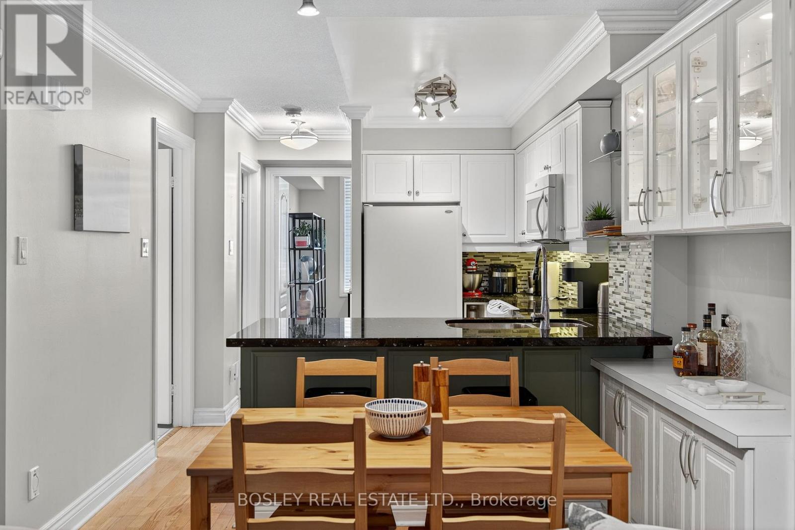 2212 - 12 Sudbury Street, Toronto, Ontario  M6J 3W7 - Photo 9 - C12462634