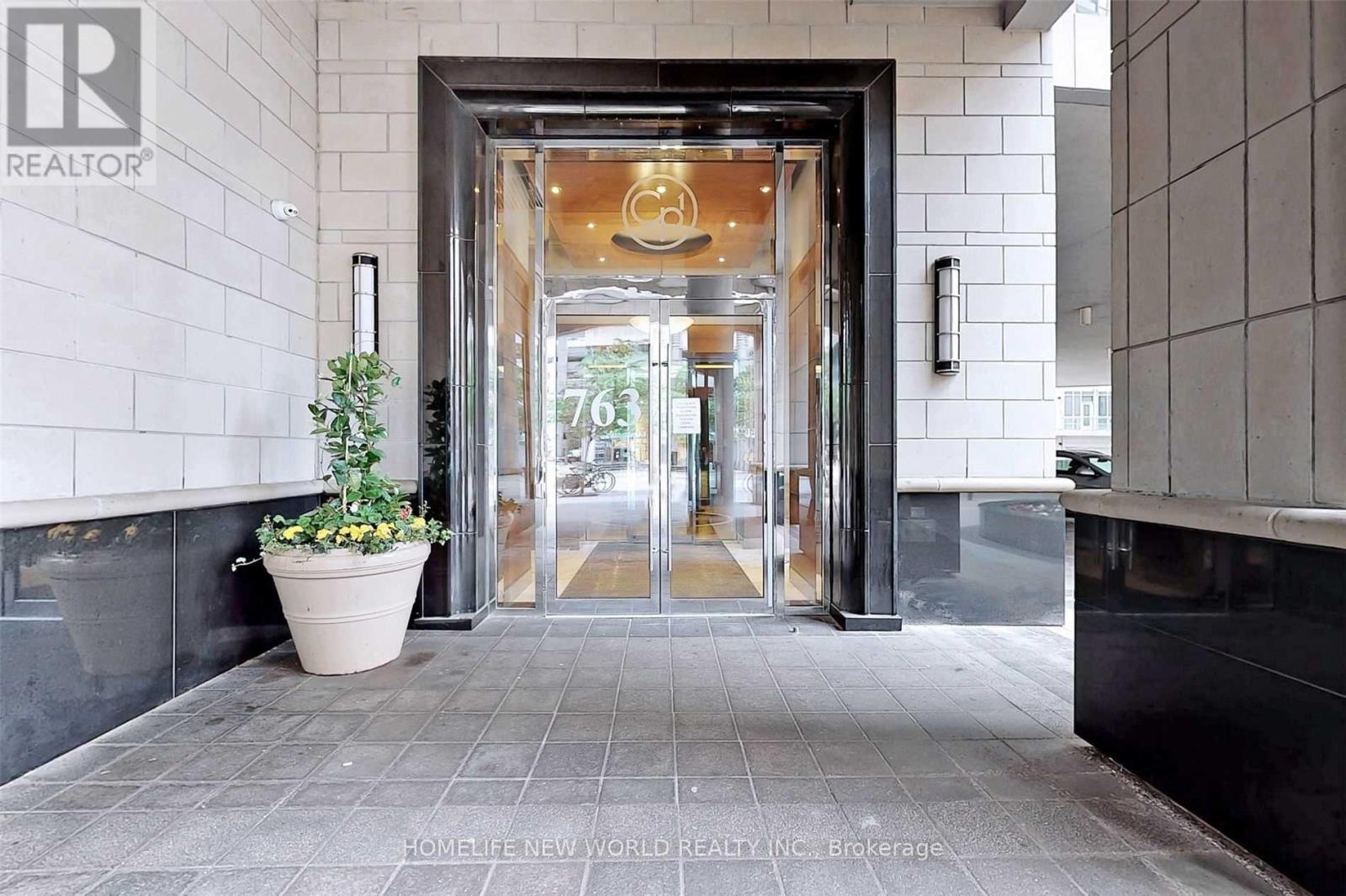 3213 - 763 Bay Street, Toronto, Ontario  M5G 2R3 - Photo 5 - C12489616