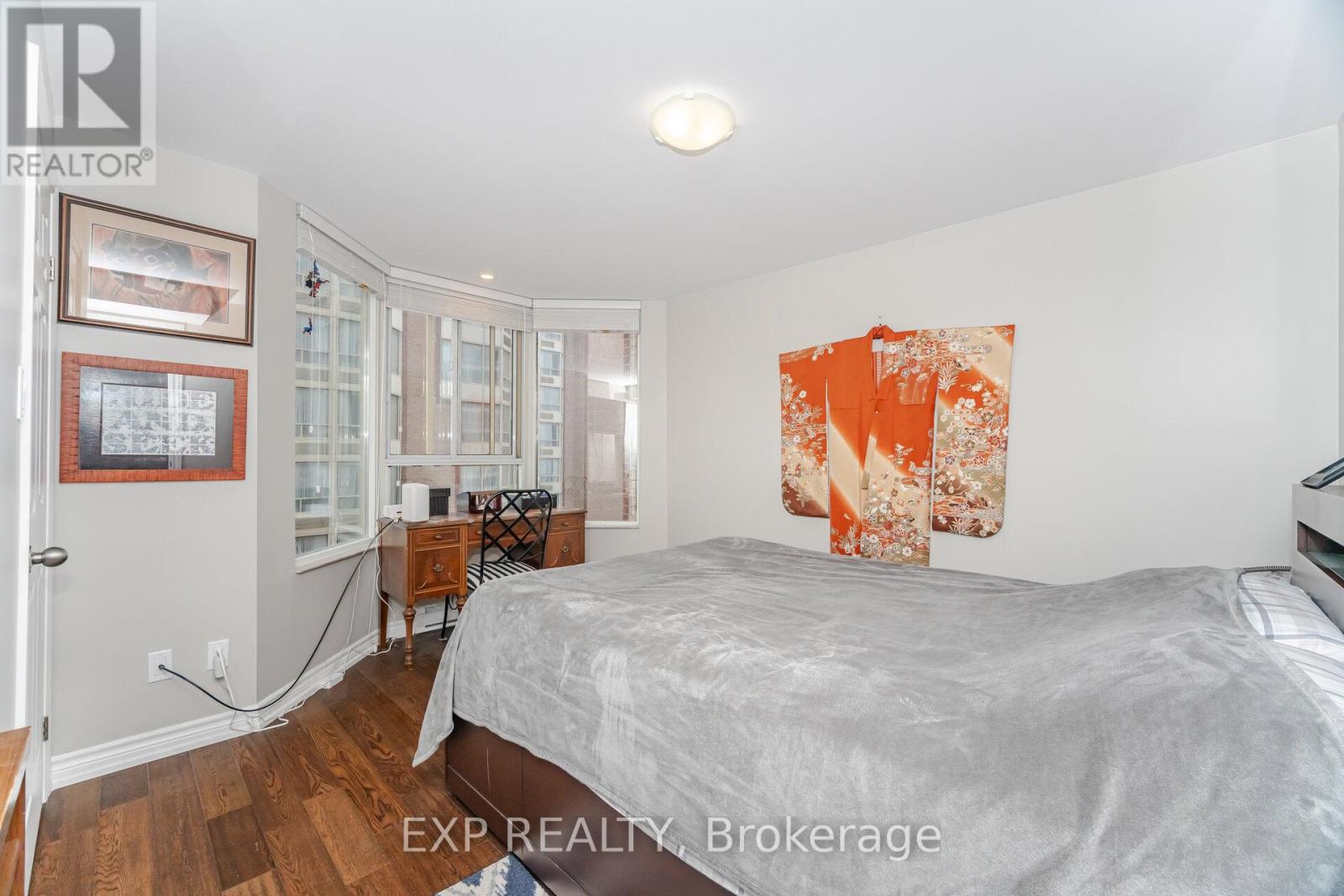 2007 - 55 Centre Avenue, Toronto, Ontario  M5G 2H5 - Photo 16 - C12489662