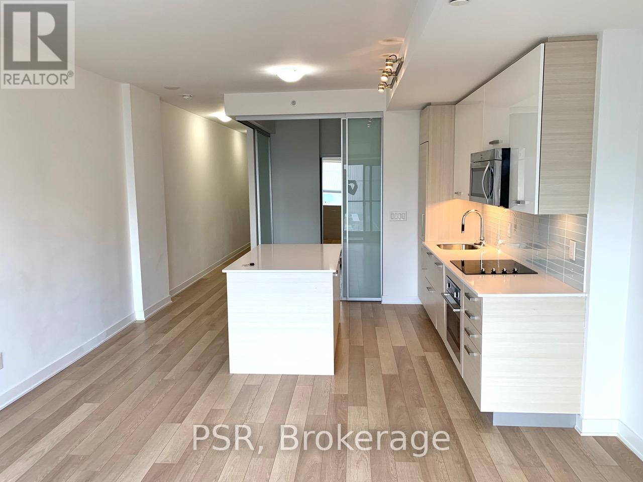 1708 - 210 Simcoe Street, Toronto, Ontario  M5T 0A9 - Photo 2 - C12489664