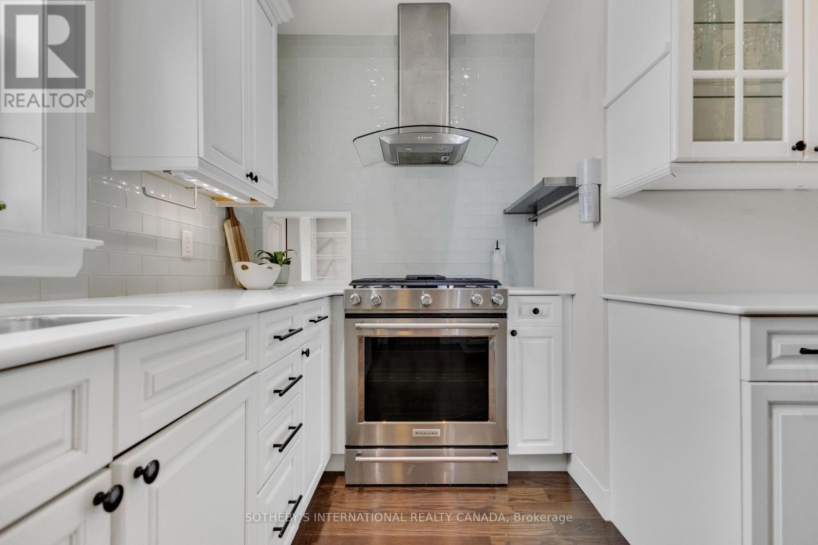 68 Astley Avenue, Toronto, Ontario  M4W 3B4 - Photo 9 - C12489678