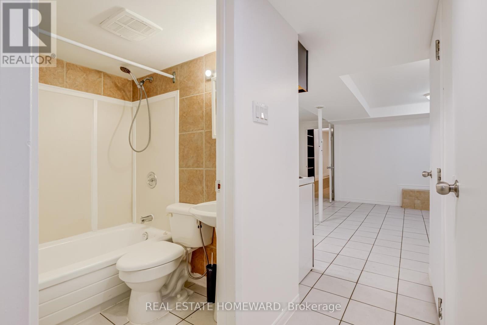 Lower - 208 Ontario Street, Toronto, Ontario  M5A 2V5 - Photo 15 - C12489680