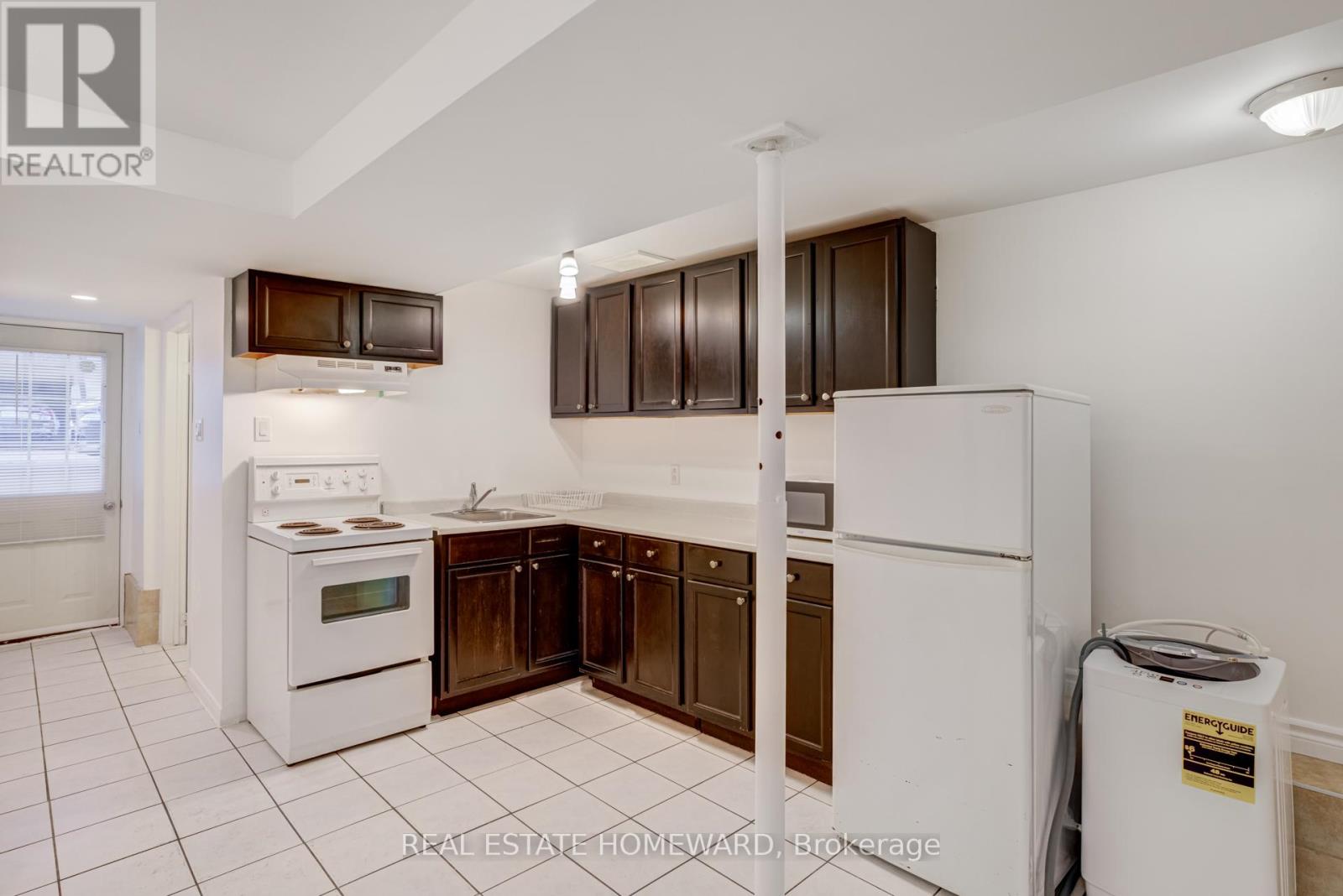 Lower - 208 Ontario Street, Toronto, Ontario  M5A 2V5 - Photo 4 - C12489680
