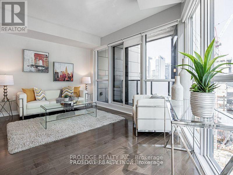 1504 - 1 The Esplanade Street, Toronto, Ontario  M5E 0A8 - Photo 17 - C12489684