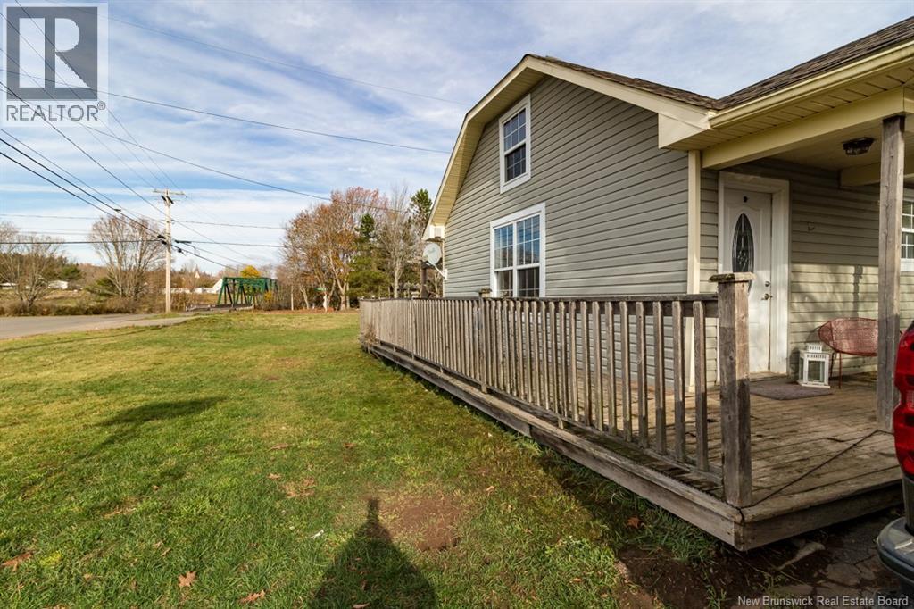 28 Bridge Street, Apohaqui, New Brunswick  E5P 3M5 - Photo 3 - NB129380