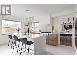 16 INTREPID DRIVE, Whitby, Ontario