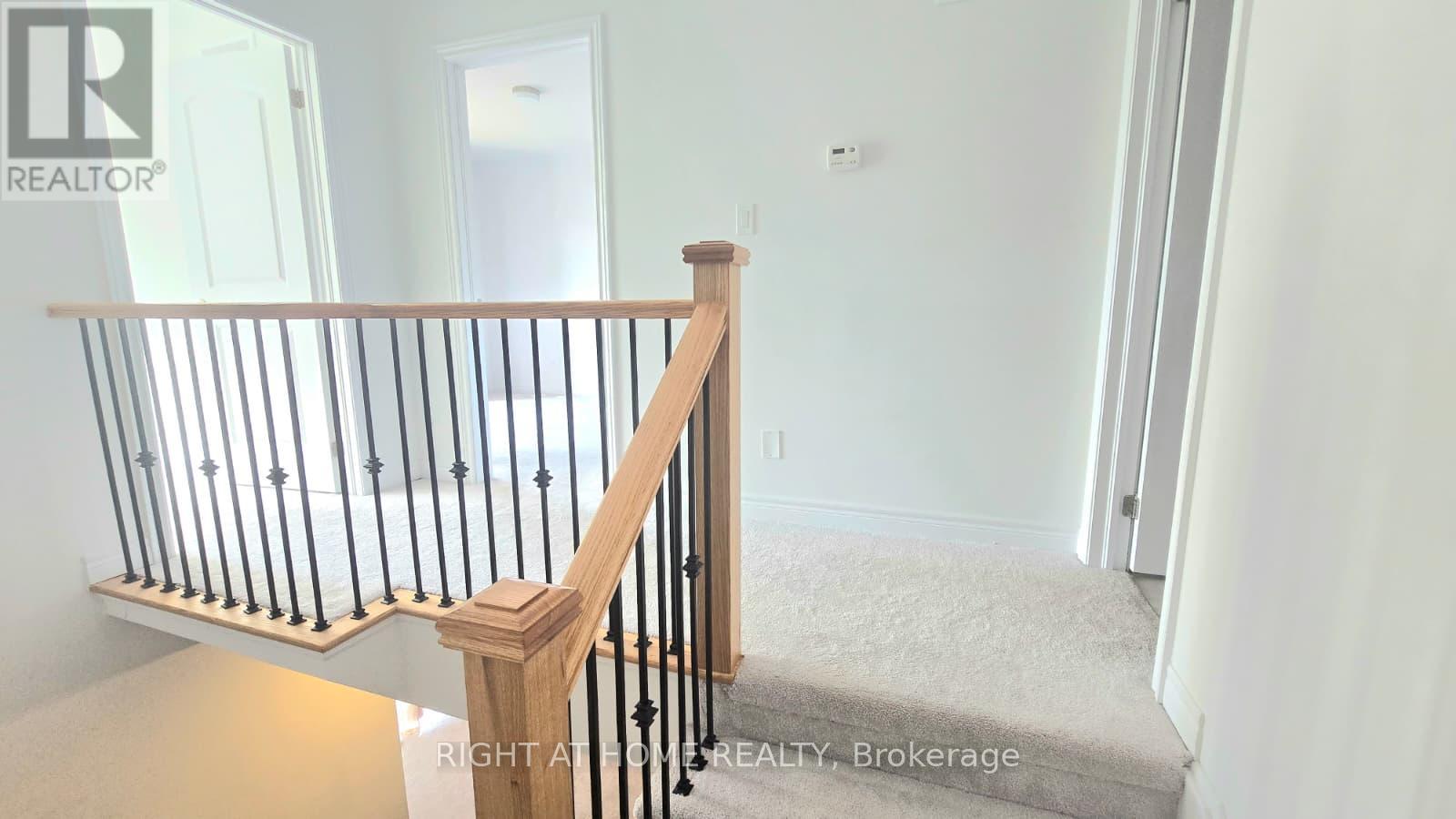 1992 Cameron Lott Crescent, Oshawa, Ontario  L1H 7K5 - Photo 14 - E12489612