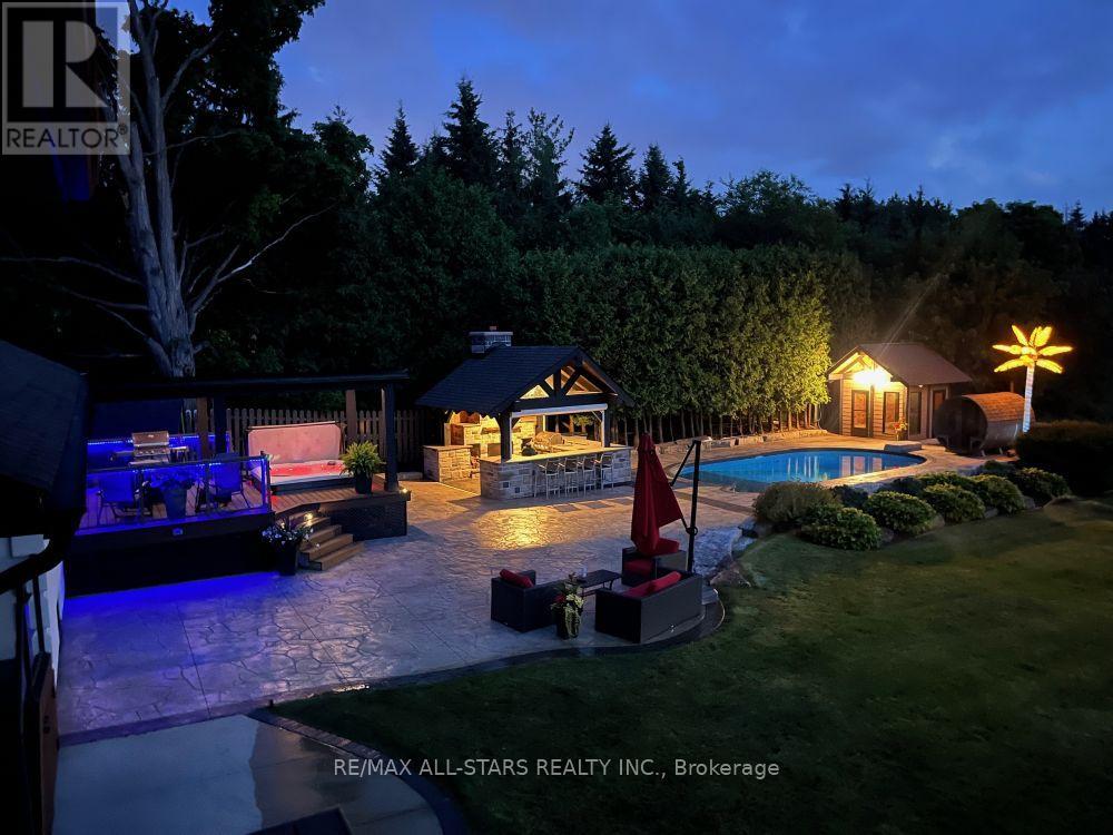 21002 Leslie Street, East Gwillimbury, Ontario  L0G 1R0 - Photo 6 - N12408555