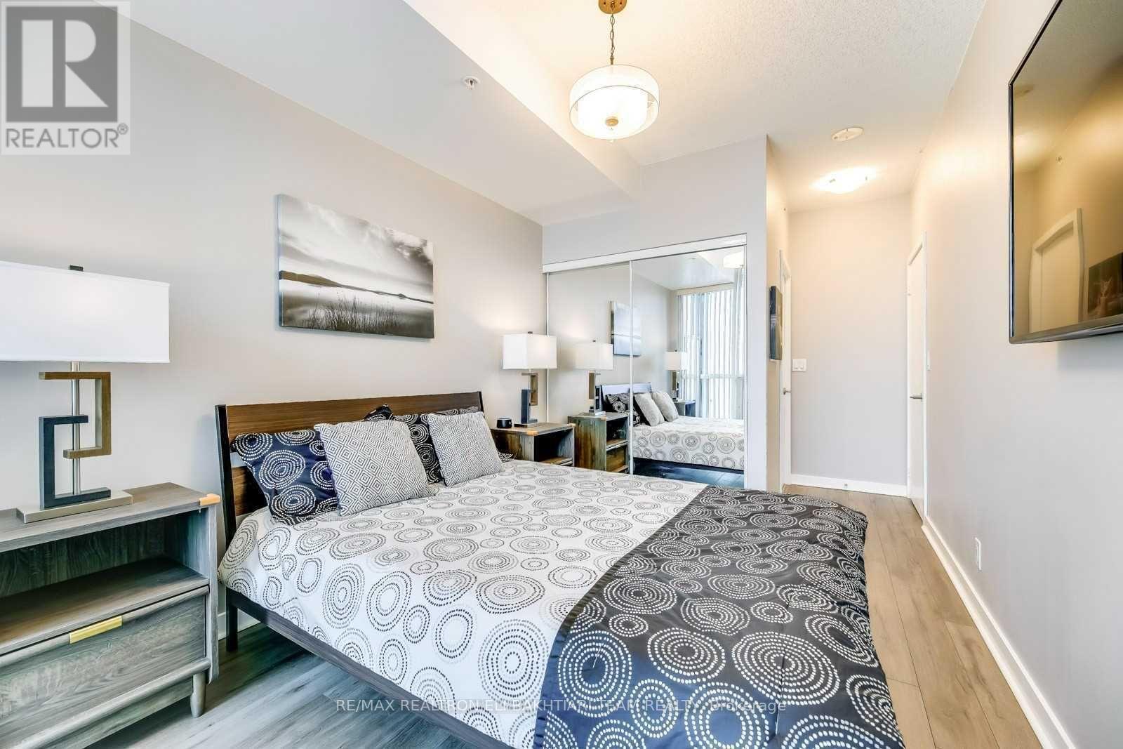 1806 - 3985 Grand Park Drive, Mississauga, Ontario  L5B 0H8 - Photo 12 - W12470426