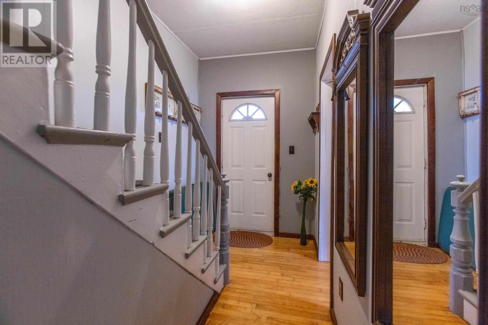 35 Lisgar Street, Springhill, Nova Scotia  B0M 1X0 - Photo 5 - 202526201