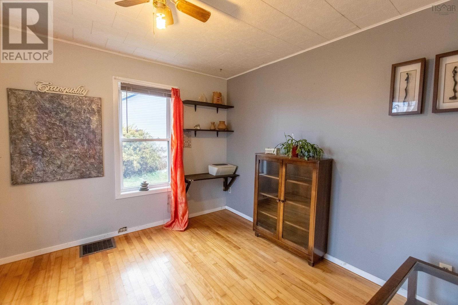 35 Lisgar Street, Springhill, Nova Scotia  B0M 1X0 - Photo 7 - 202526201