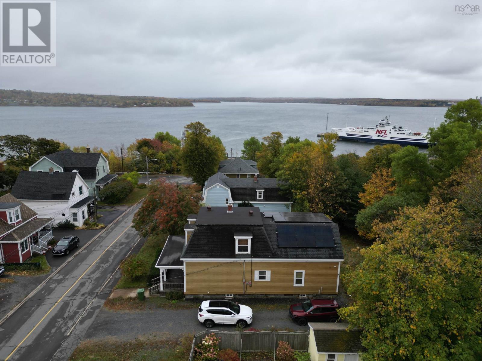 89 Welsford Street, Pictou, Nova Scotia  B0K 1H0 - Photo 2 - 202526256