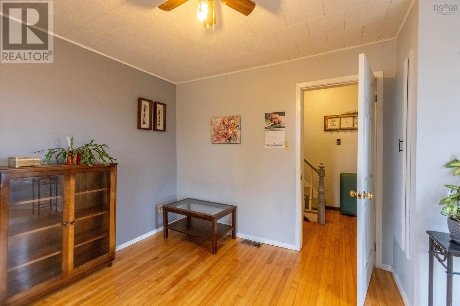 35 Lisgar Street, Springhill, Nova Scotia  B0M 1X0 - Photo 8 - 202526201