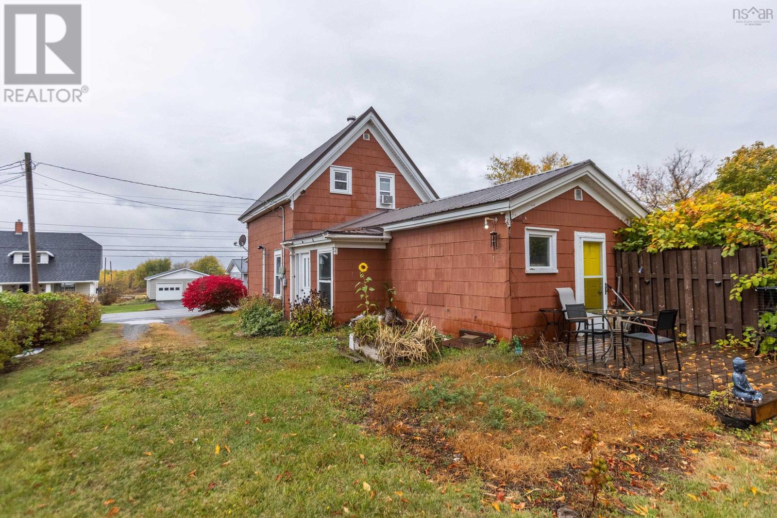 35 Lisgar Street, Springhill, Nova Scotia  B0M 1X0 - Photo 3 - 202526201