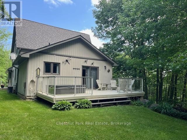 156 Harbour Beach Drive, Meaford, Ontario  N4L 1W5 - Photo 6 - X12308463