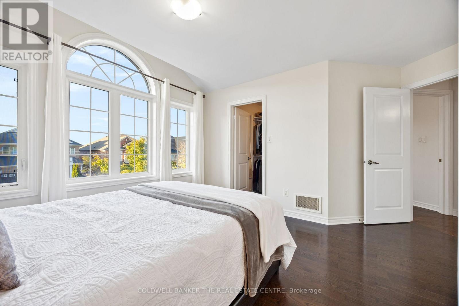 27 Barletta Drive, Vaughan, Ontario  L6A 4H5 - Photo 24 - N12489568