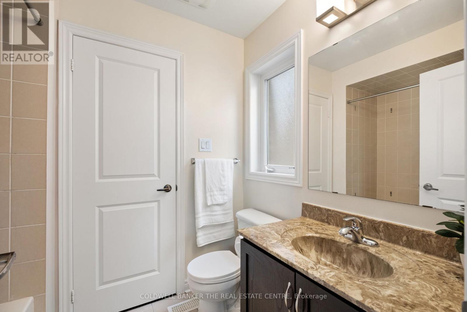 27 Barletta Drive, Vaughan, Ontario  L6A 4H5 - Photo 31 - N12489568