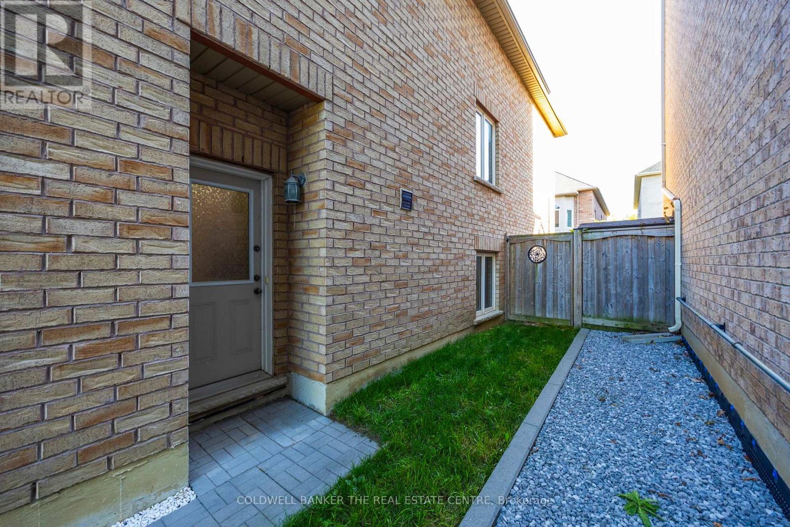 27 Barletta Drive, Vaughan, Ontario  L6A 4H5 - Photo 45 - N12489568