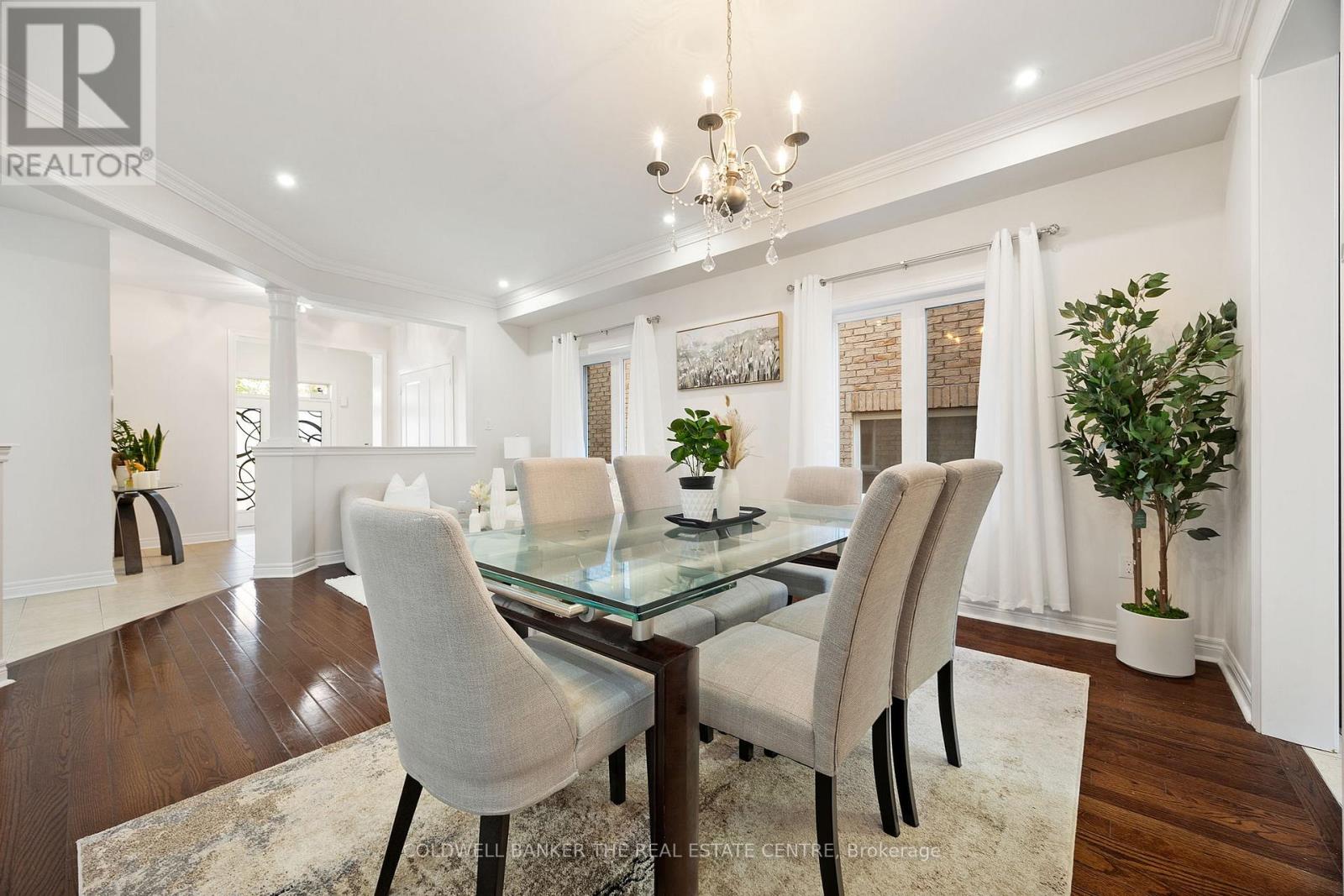 27 Barletta Drive, Vaughan, Ontario  L6A 4H5 - Photo 7 - N12489568