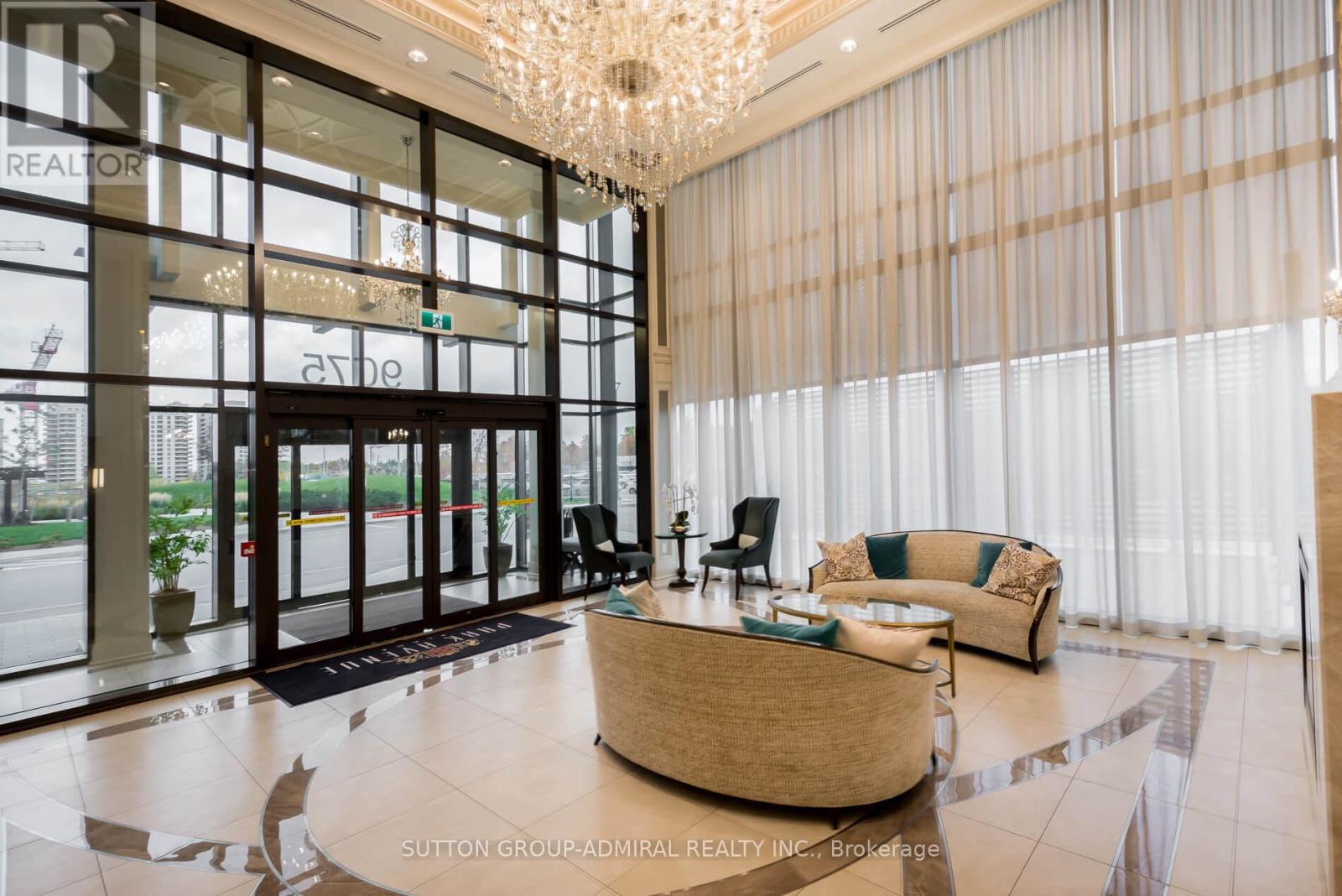 216 - 9075 Jane Street, Vaughan, Ontario  L4K 0L7 - Photo 3 - N12489630