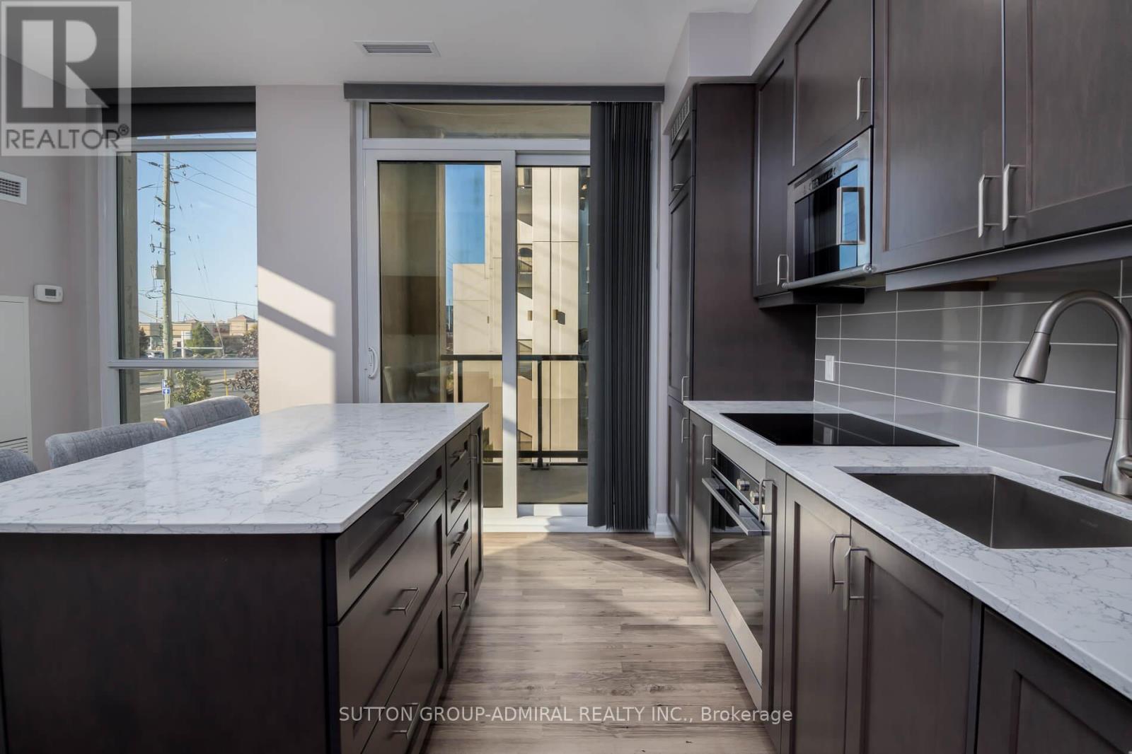 216 - 9075 Jane Street, Vaughan, Ontario  L4K 0L7 - Photo 5 - N12489630