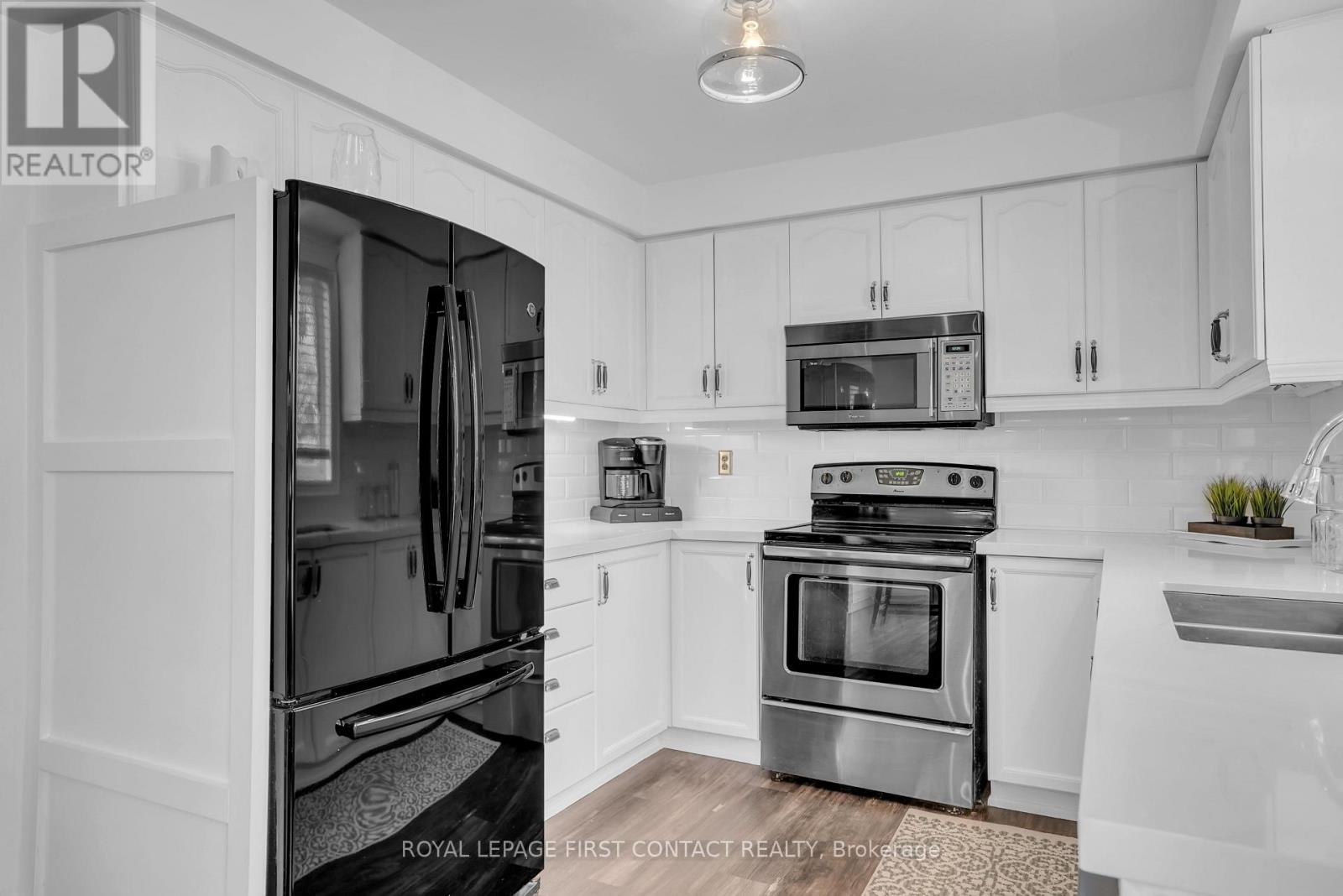 1328 Vincent Crescent, Innisfil, Ontario  L9S 1Z8 - Photo 15 - N12489654