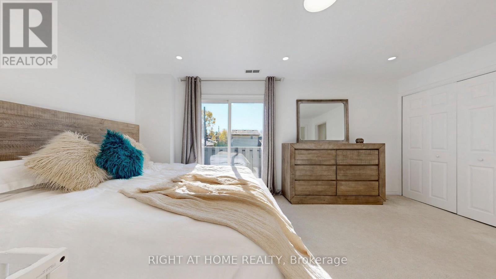 293 Cedarholme Avenue, Georgina, Ontario  L4P 2W5 - Photo 19 - N12489672