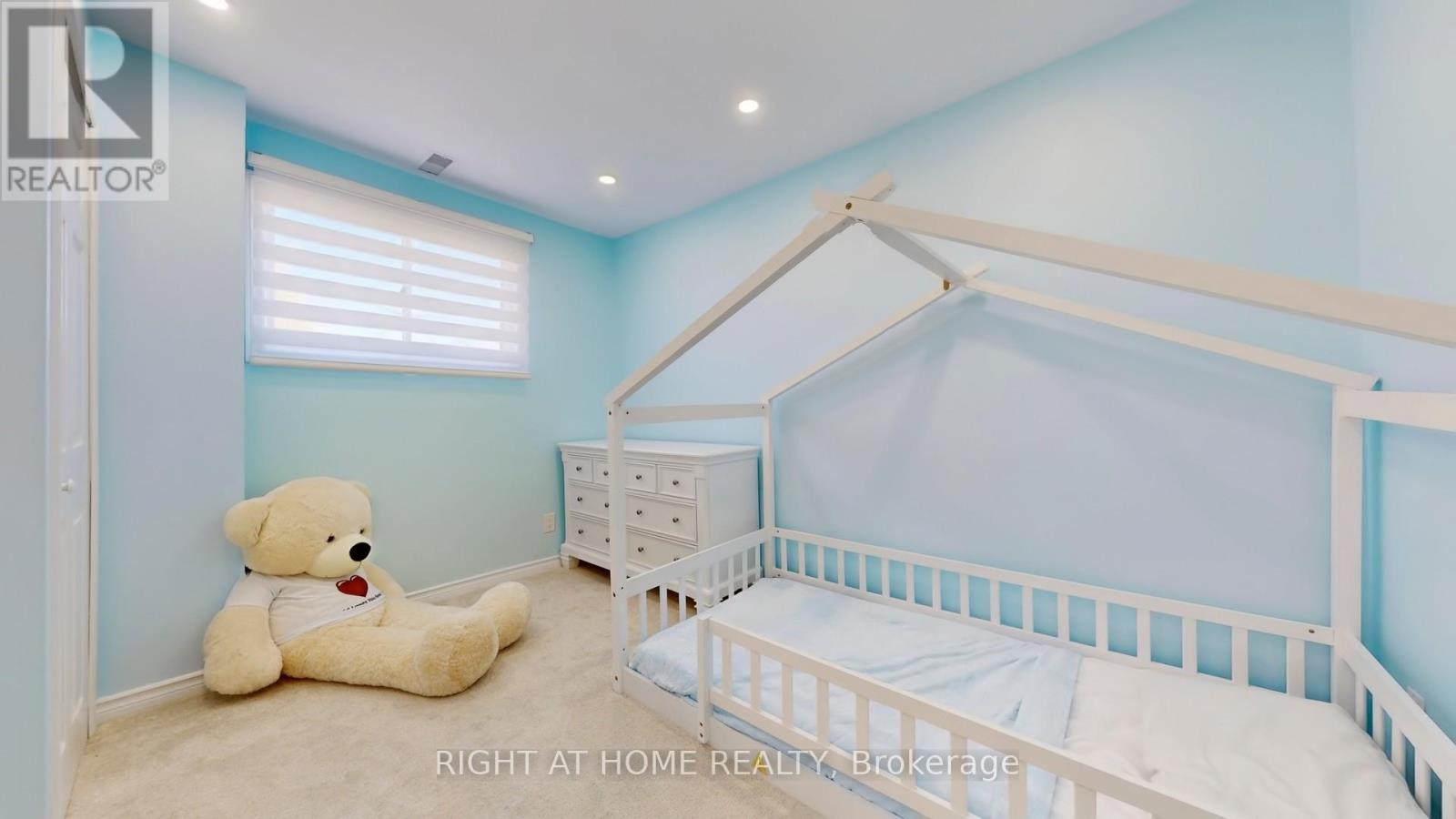 293 Cedarholme Avenue, Georgina, Ontario  L4P 2W5 - Photo 24 - N12489672