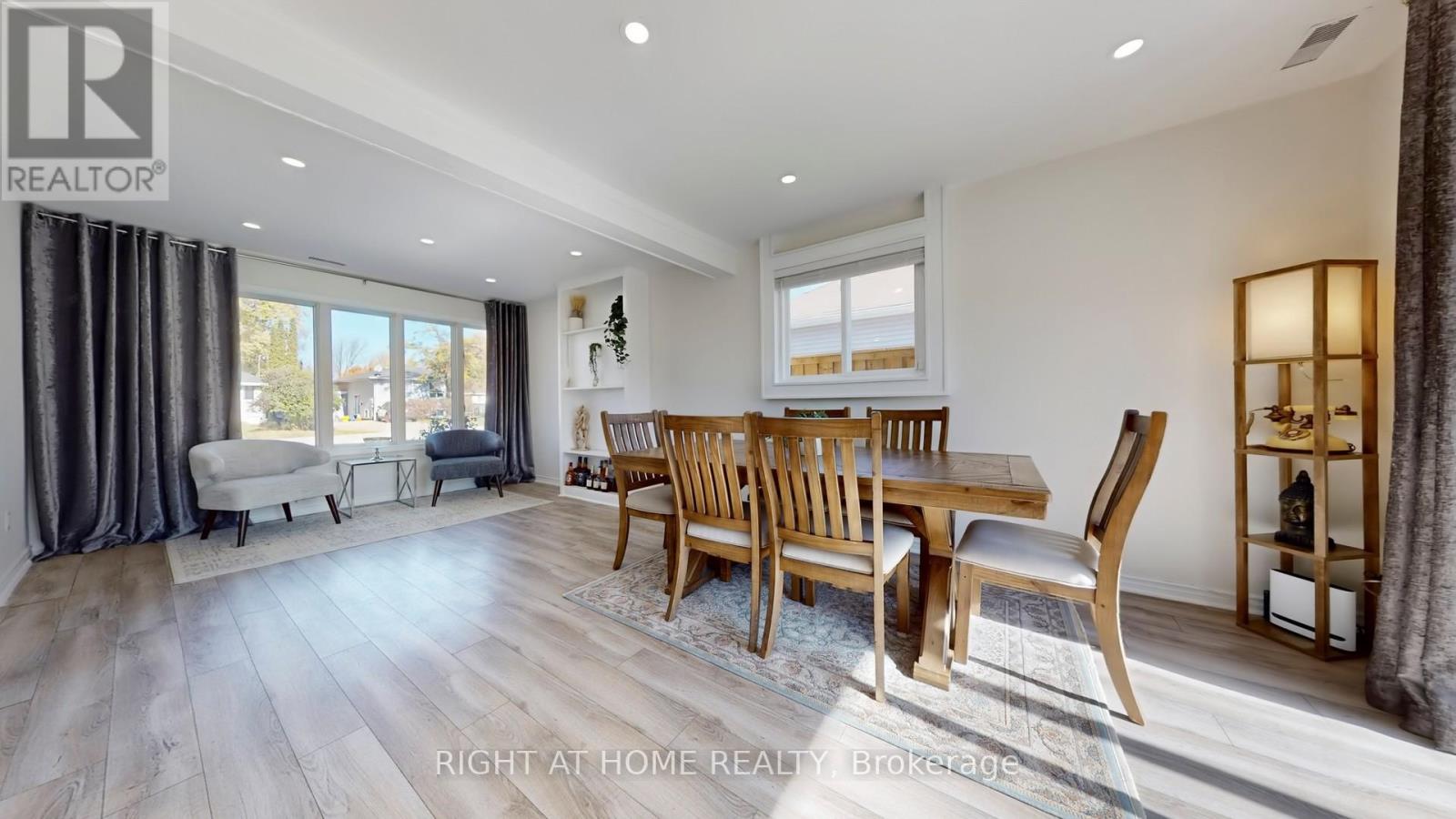 293 Cedarholme Avenue, Georgina, Ontario  L4P 2W5 - Photo 7 - N12489672