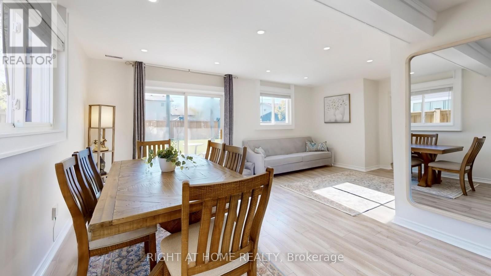 293 Cedarholme Avenue, Georgina, Ontario  L4P 2W5 - Photo 8 - N12489672